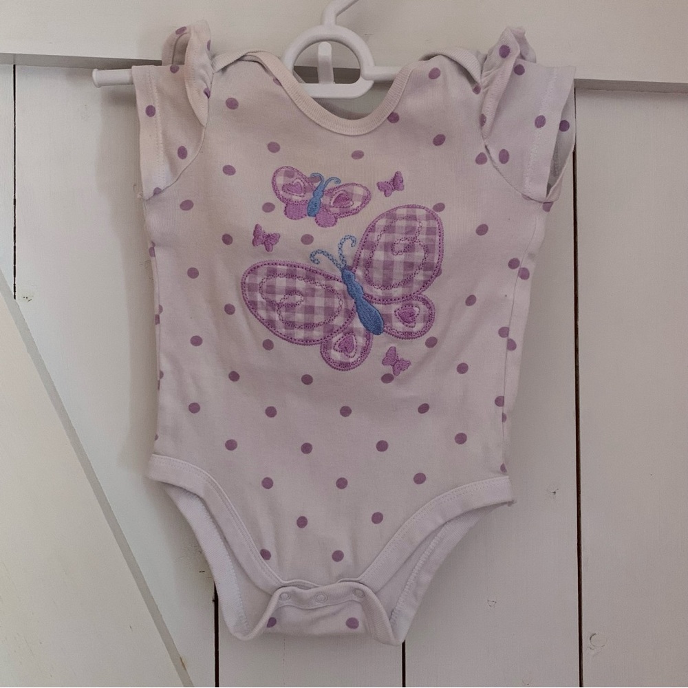 3M - 6M Bodysuit White with Purple Polka Dots and Butterflies Baby Girl 3-6M